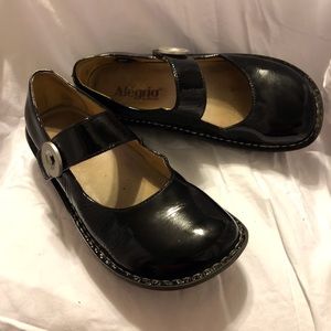 Ladies Algeria shoes size 8/38 Black